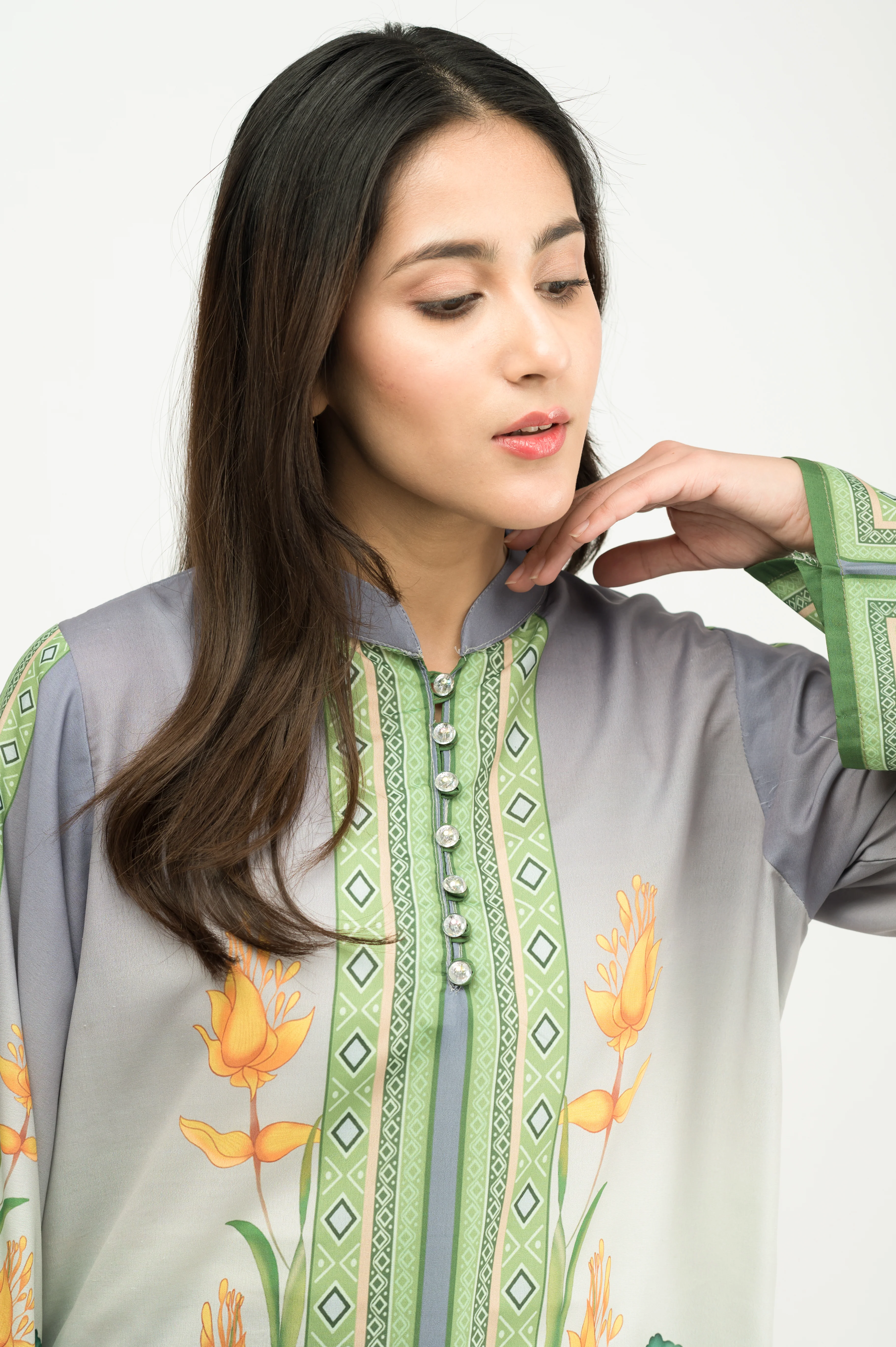 AZMIN CREPE LAWN CO-ORD SET - Image 4