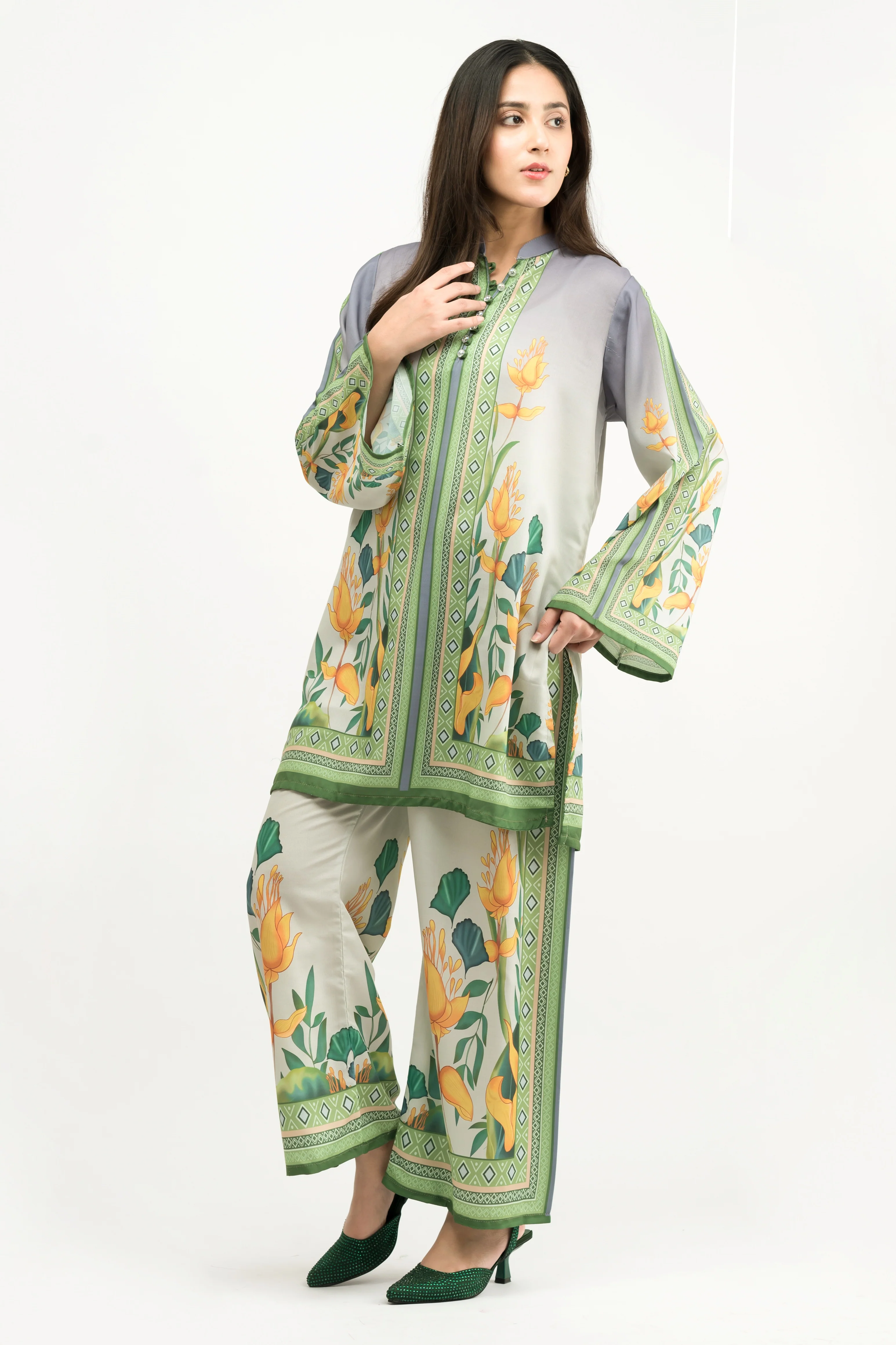 AZMIN CREPE LAWN CO-ORD SET - Image 5