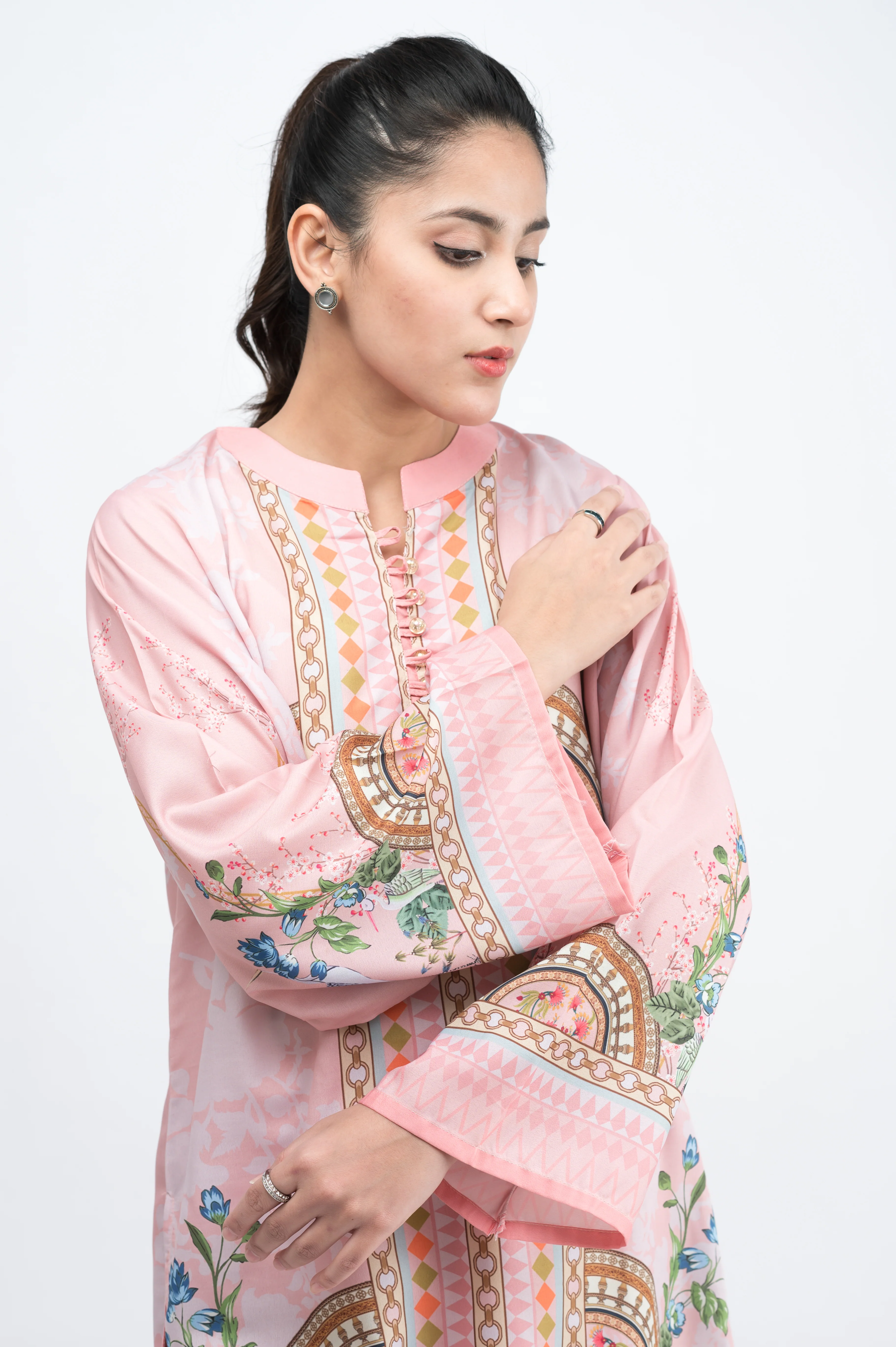 BUBLE GUM PRINTED CREPE LAWN CO-ORD SET - Image 4