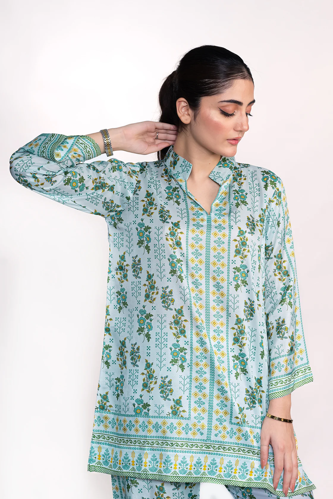 CALLA LILY FLORAL PRINTED CREPE LAWN CO-ORD SET - Image 3