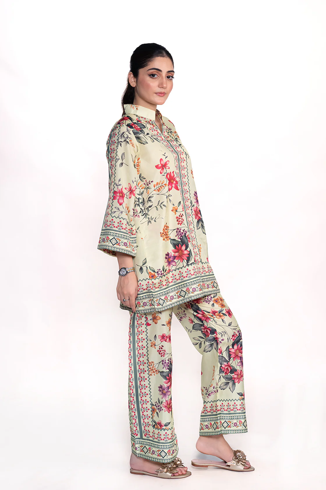 CAMELLIA FLORAL PRINTED CREPE LAWN CO-ORD SET - Image 3