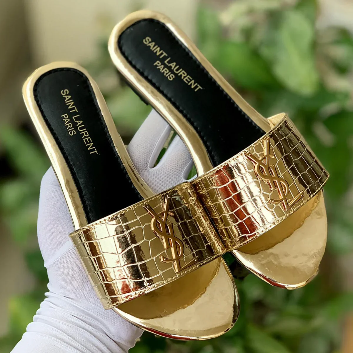 Croco-dile In 3 AmazingColours - Image 9