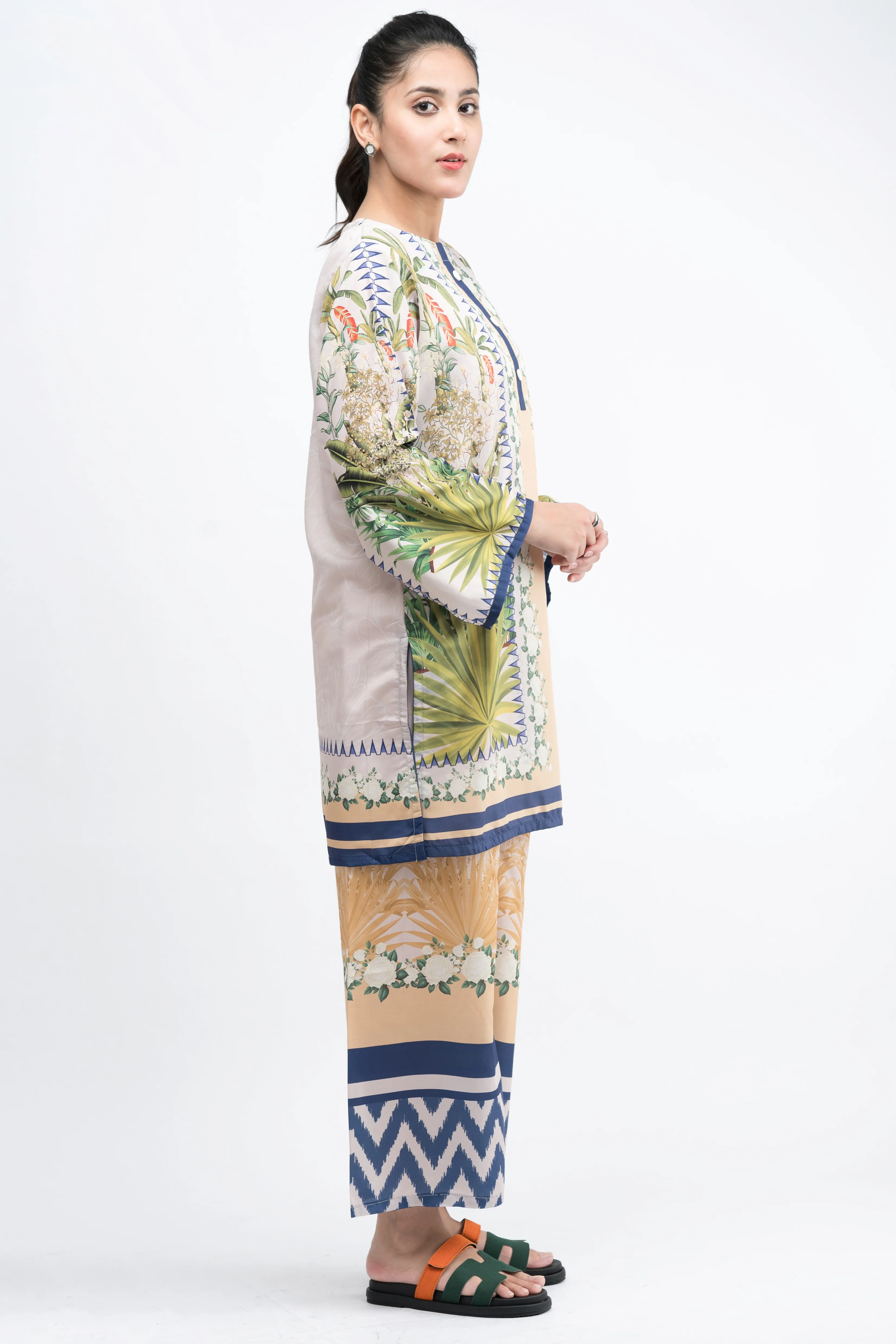 EMERINO CREPE LAWN CO-ORD SET - Image 2