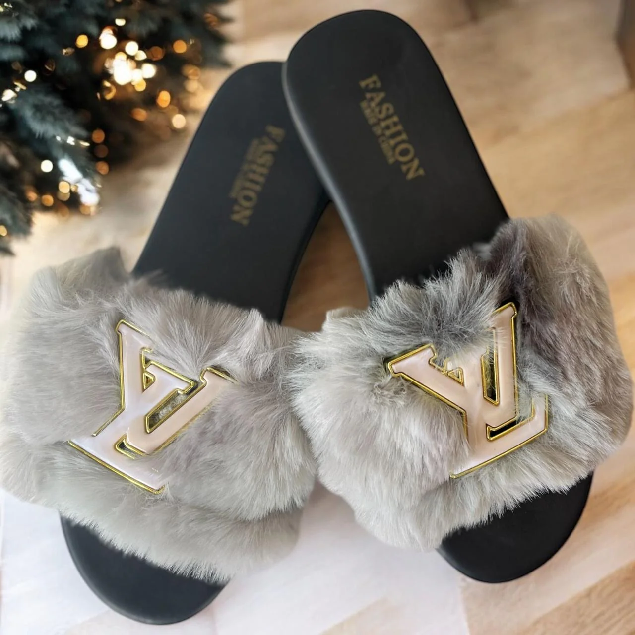 Fur Slide - Image 5