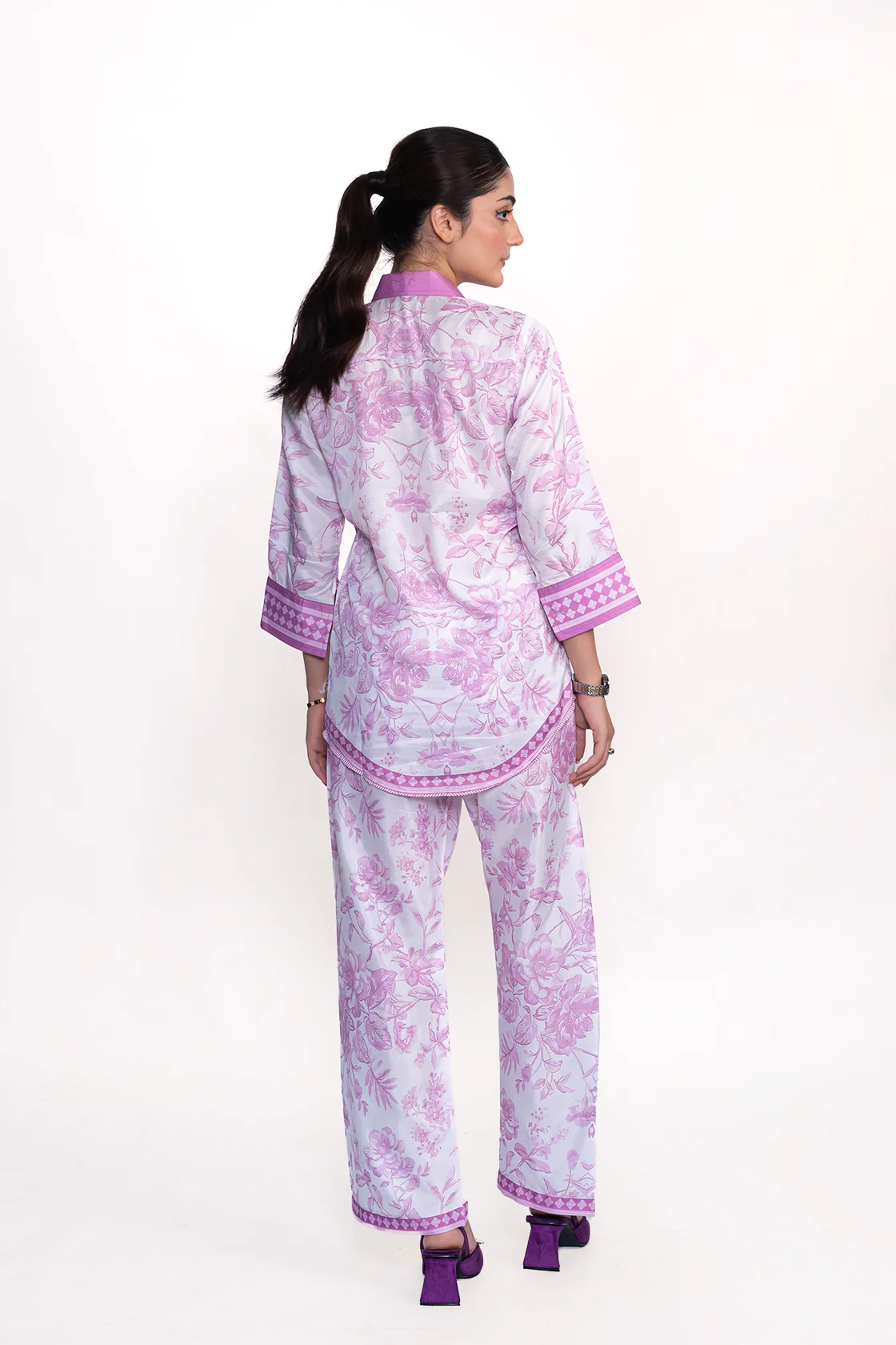 LAVENDER FLORAL PRINTED CREPE LAWN CO-ORD SET - Image 4