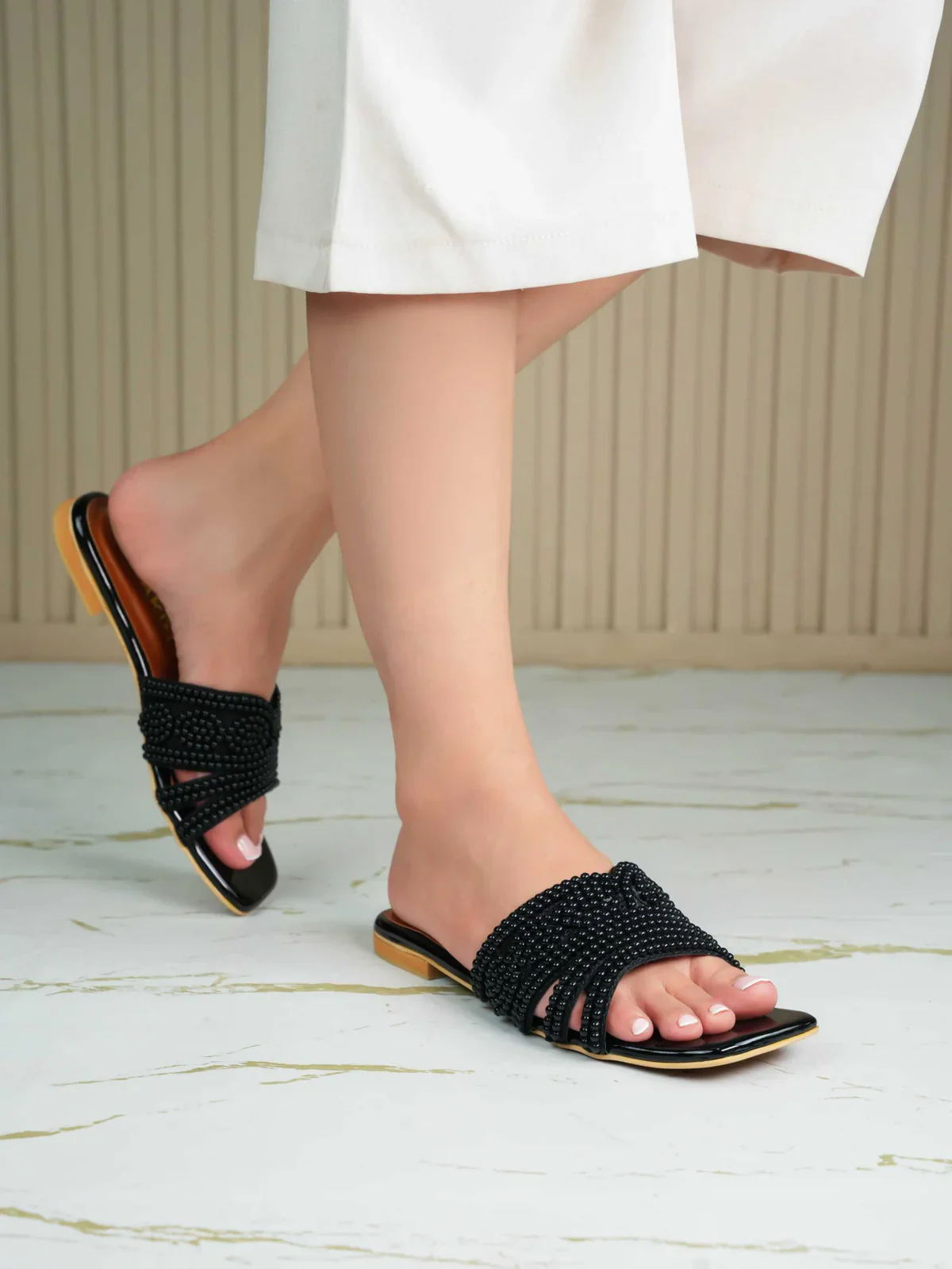 Liza - Image 21