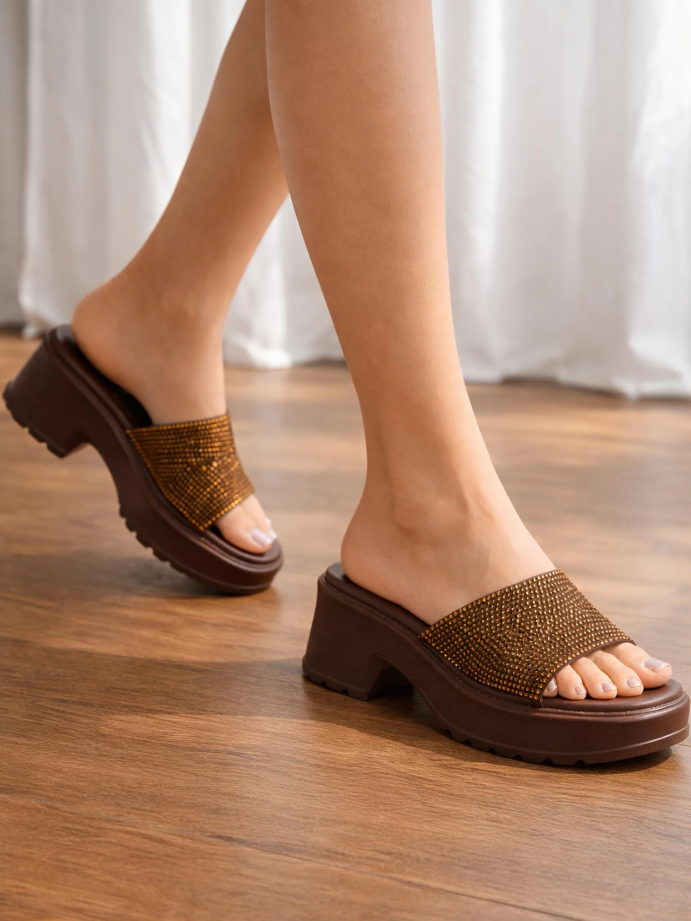 Moonstone Platform Slides - Image 11