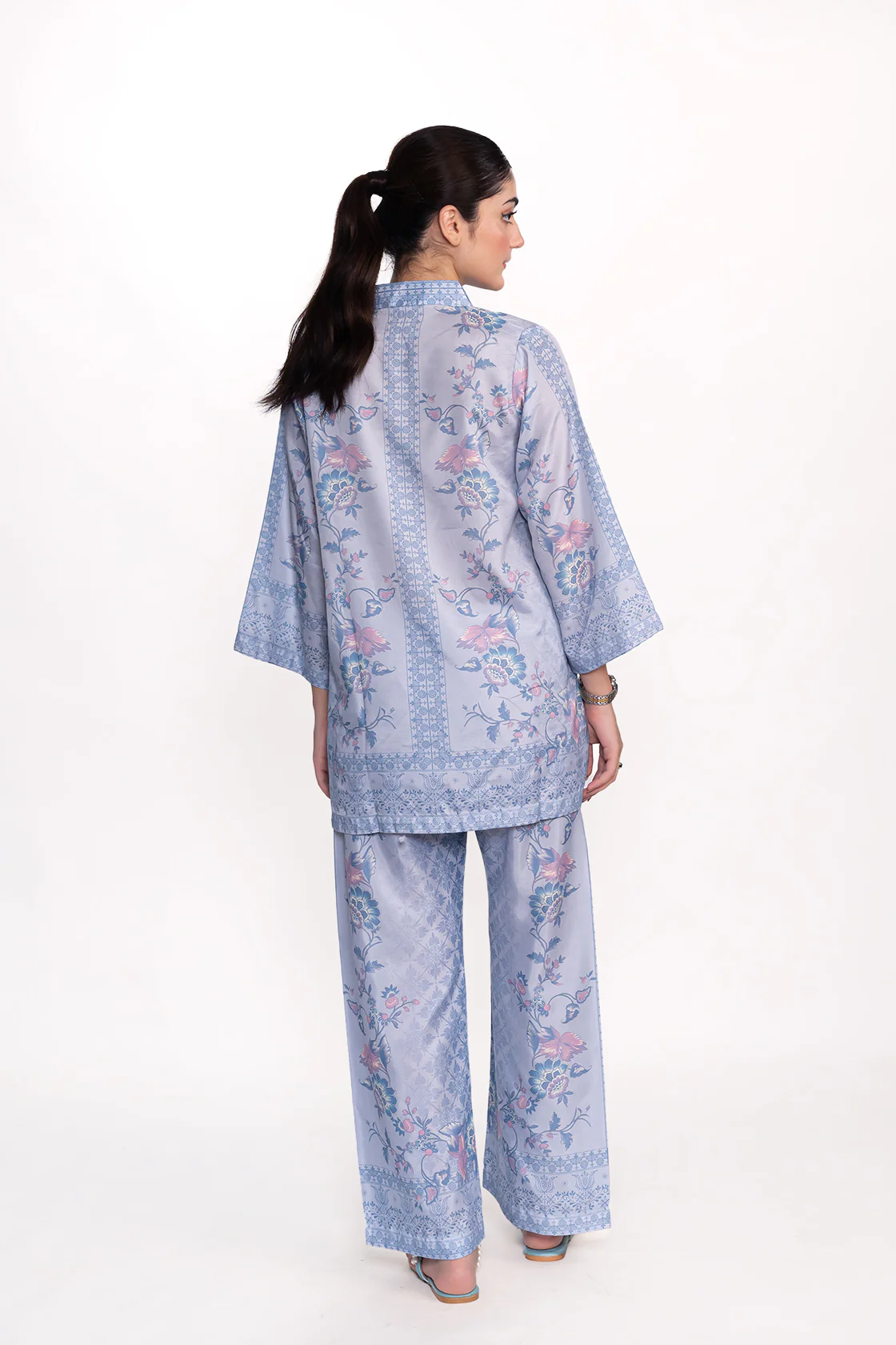 OLEANDER FLORAL PRINTED CREPE LAWN CO-ORD SET - Image 4