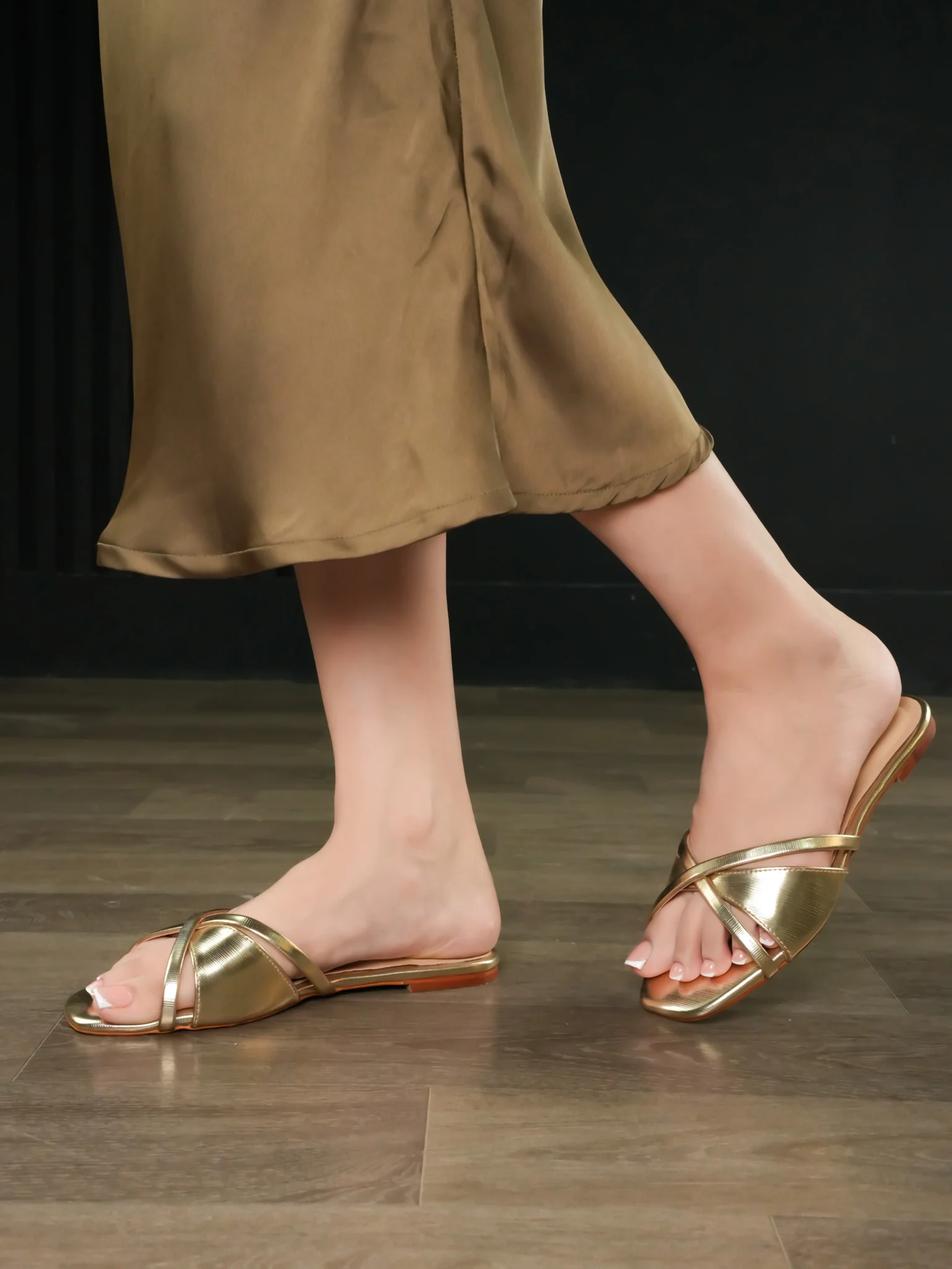 Simple - Gold - Image 10