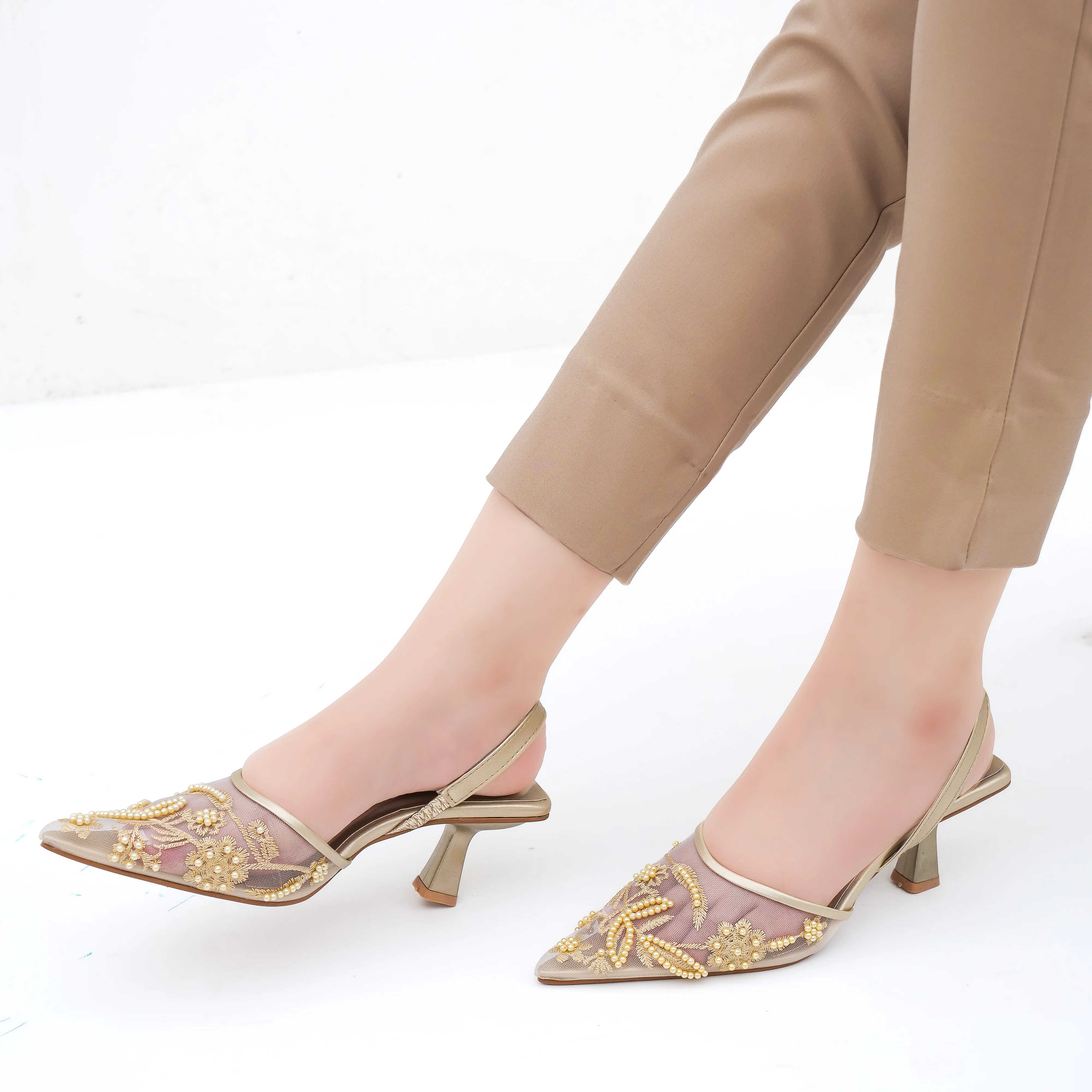 Wren Pearl Embroidery - Golden - Image 12