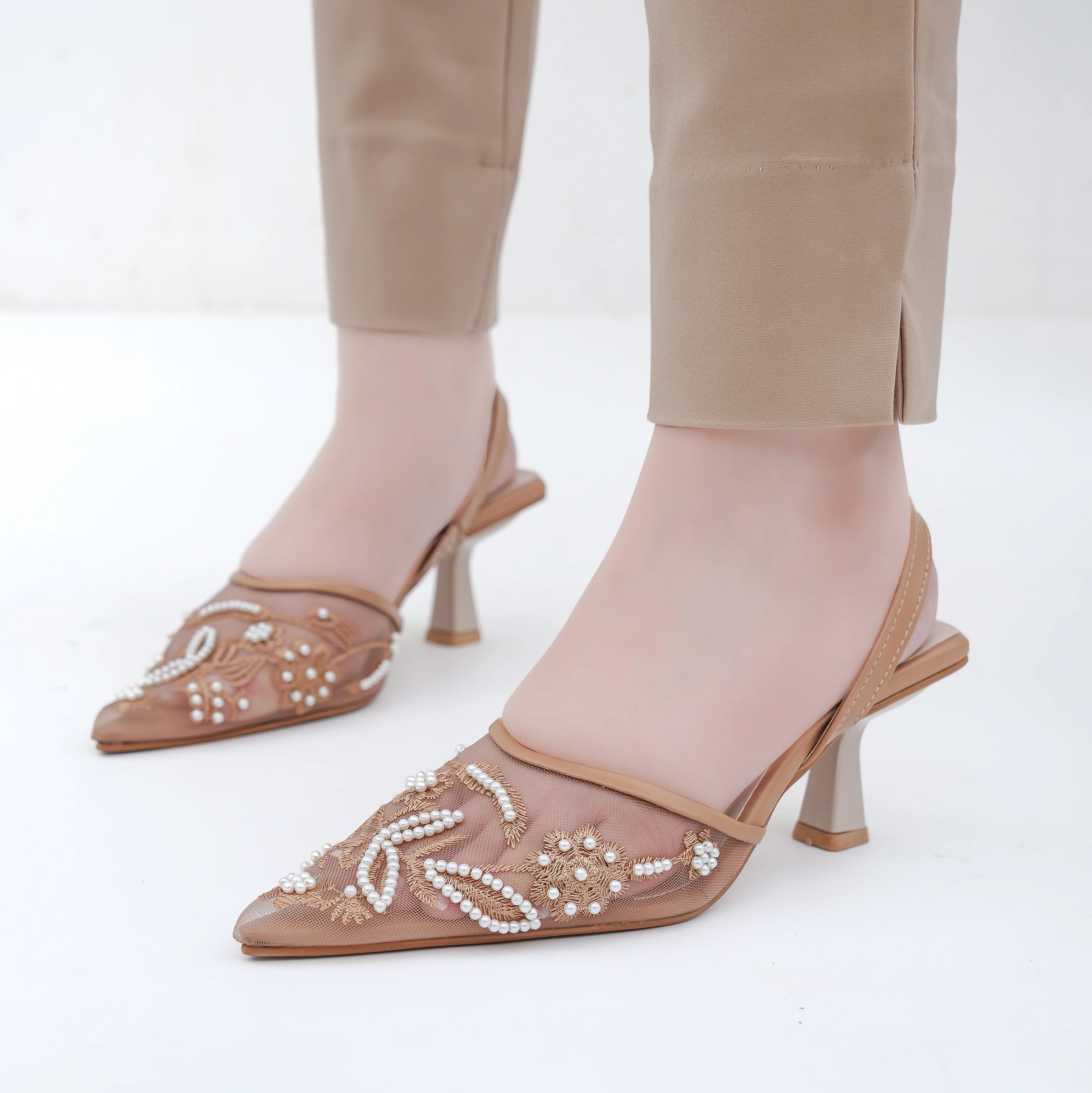 Wren Pearl Embroidery In 4 Colours - Image 11