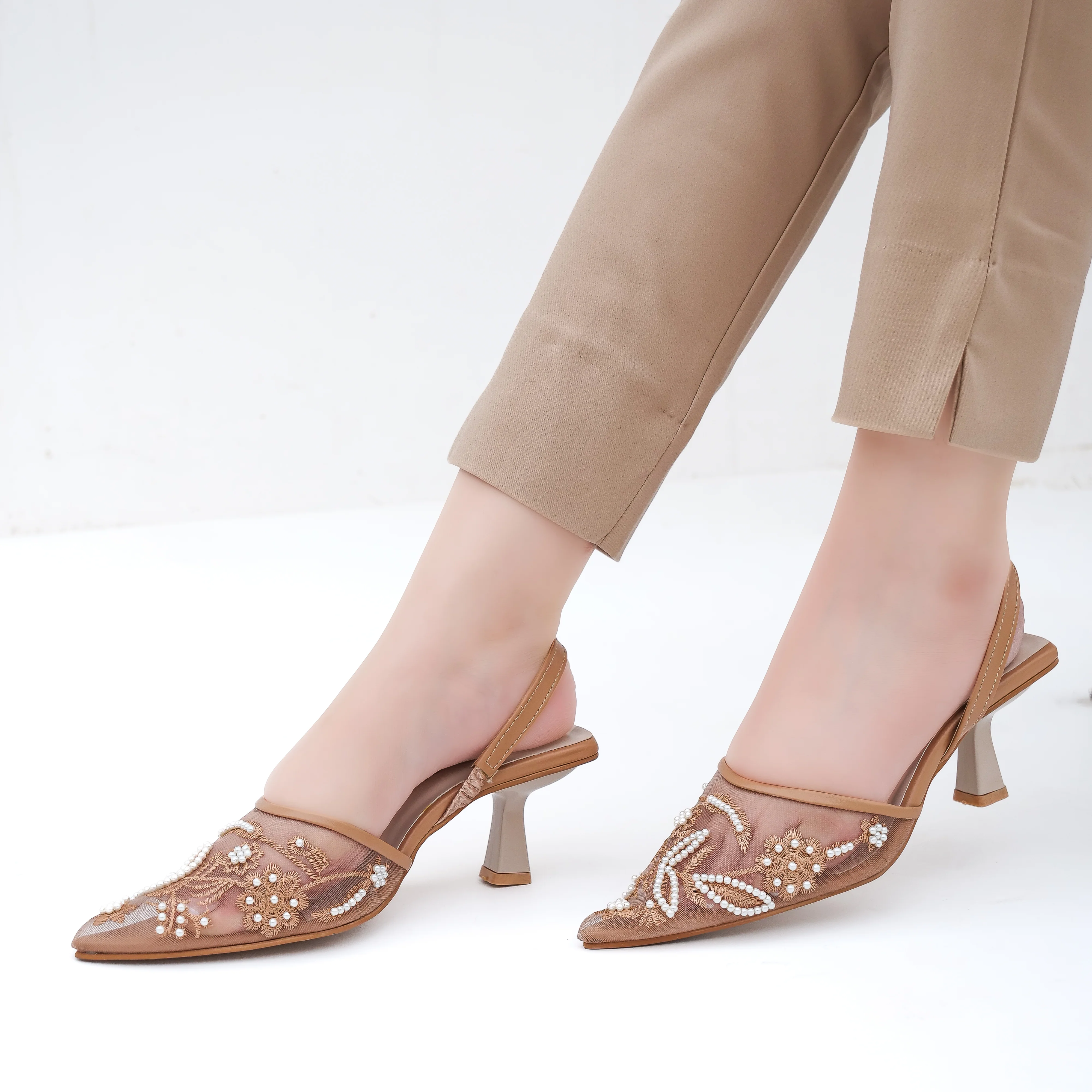 Wren Pearl Embroidery In 4 Colours - Image 9